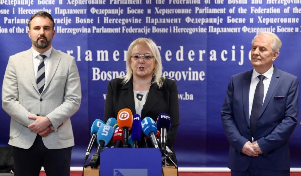 DIZAJNERSKI NAMJEŠTAJ: Za opremanje ureda predsjednice i potpredsjednika FBiH 440.000 KM