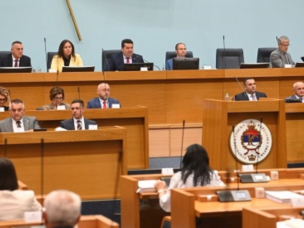 “PROINTEROV ZAKON”: Hoće li banke morati otvoriti račune firmama sa “crne liste”? “PROINTEROV ZAKON”: Hoće li banke morati otvoriti račune firmama sa “crne liste”?