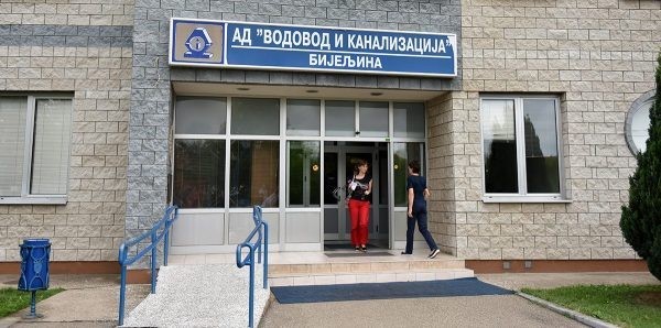 A.D. „VODOVOD I KANALIZACIJA“ BIJELJINA: Da se svaka radnica i radnik osjećaju sigurno u radnom okruženju A.D. „VODOVOD I KANALIZACIJA“ BIJELJINA: Da se svaka radnica i radnik osjećaju sigurno u radnom okruženju