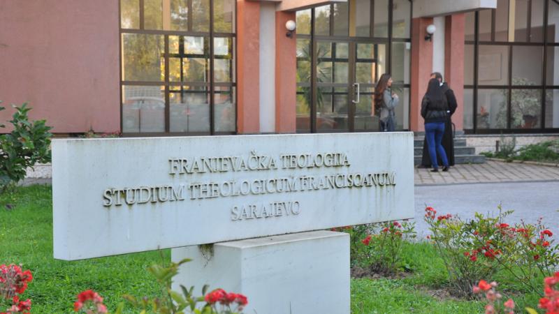PROVJERENO: Zatvara se Franjevačka teologija, ali franjevci ostaju u  Sarajevu - Interview.ba