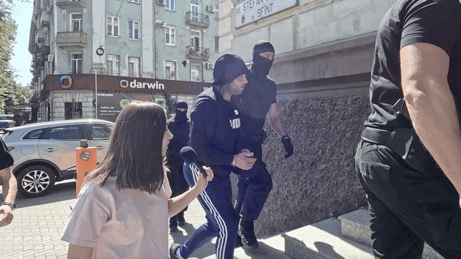 NOVI DETALJI: Ruski kampovi nadomak Banje Luke obučavali i optuženika za silovanje te palitelja policijske stanice NOVI DETALJI: Ruski kampovi nadomak Banje Luke obučavali i optuženika za silovanje te palitelja policijske stanice