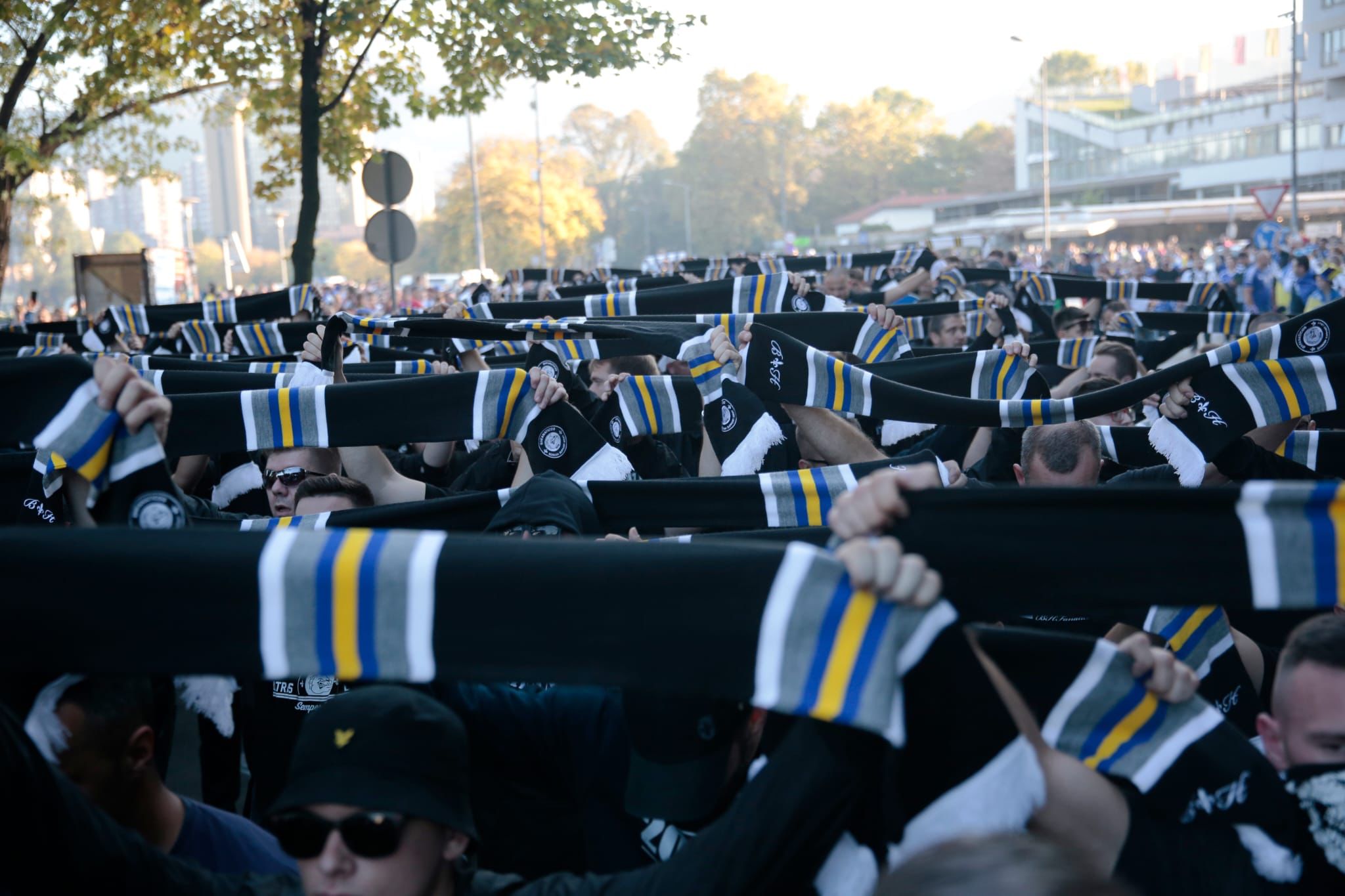 “CRNA LISTA” NOGOMETNOG SAVEZA BIH: Još se ne zna zašto je zabranjen dolazak najvatrenijim navijačima